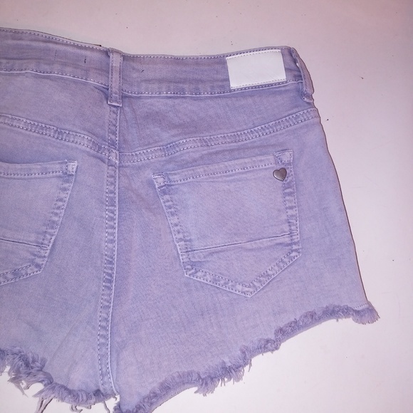 Kendall & Kylie Shorts - Picture 7 of 8